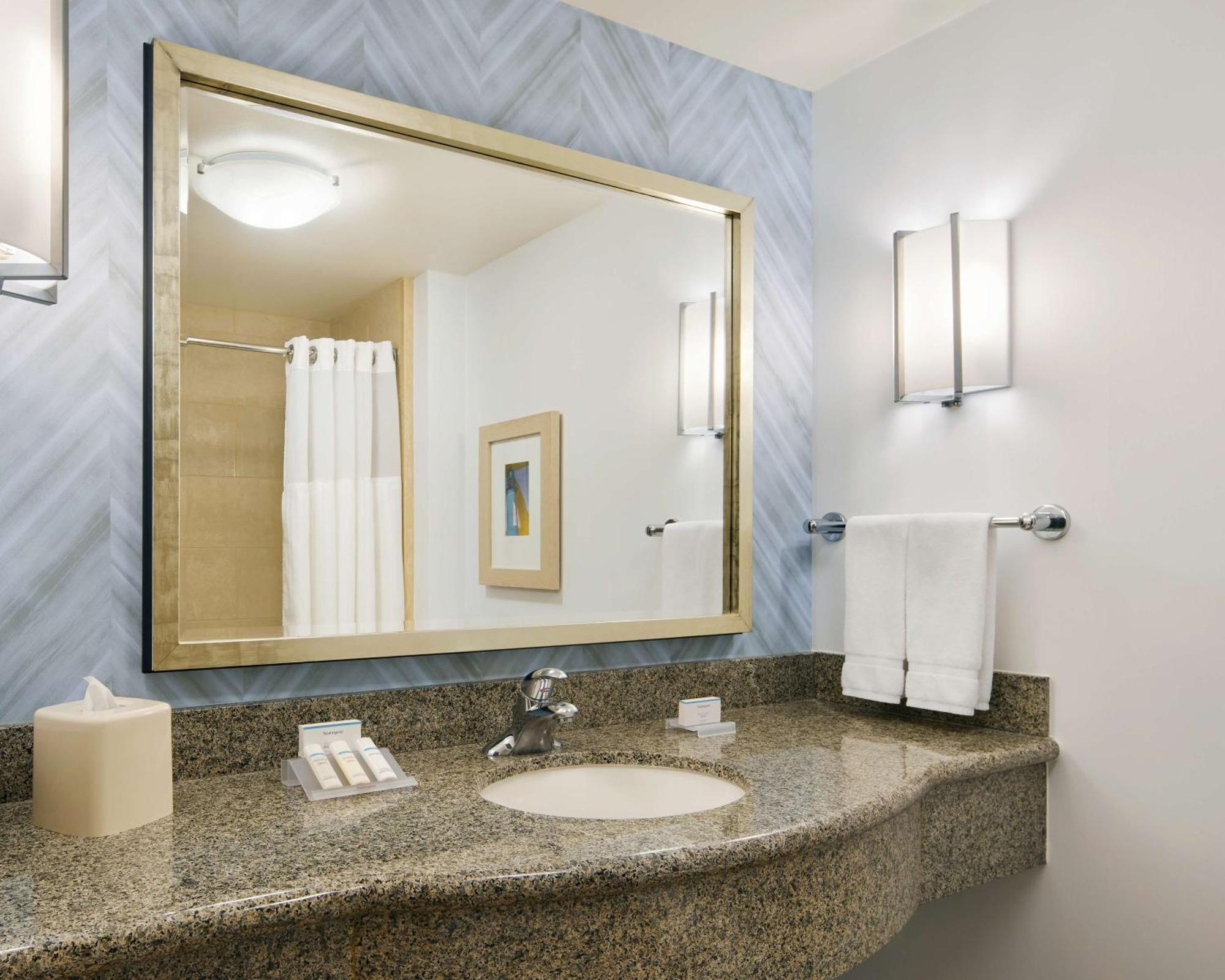 Hilton Garden Inn Dallas ריצרדסון מראה חיצוני תמונה